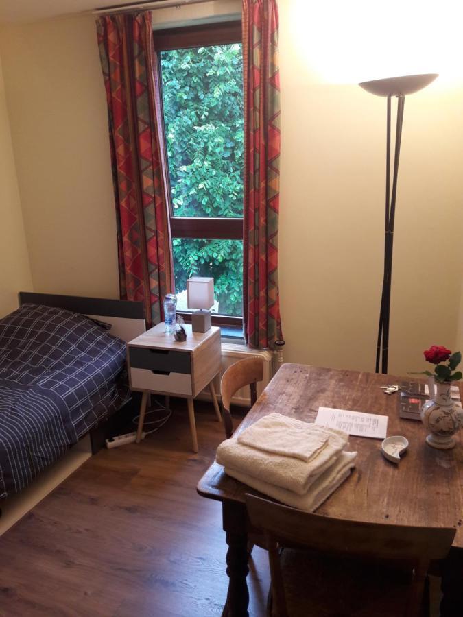 Chez Mimi - Chambre Vue Parc Bruxelles Esterno foto